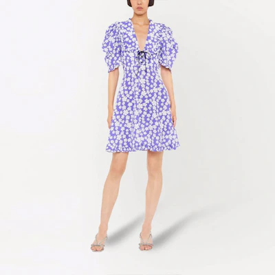 (W) MIU MIU 2022春夏花卉印花A字短袖连衣裙 紫色。 MF4527-10MA-F02U0 Lookbook (W) MIU MIU 2022春夏花卉印花A字短袖连衣裙 紫色。 MF4527-10MA-F02U0