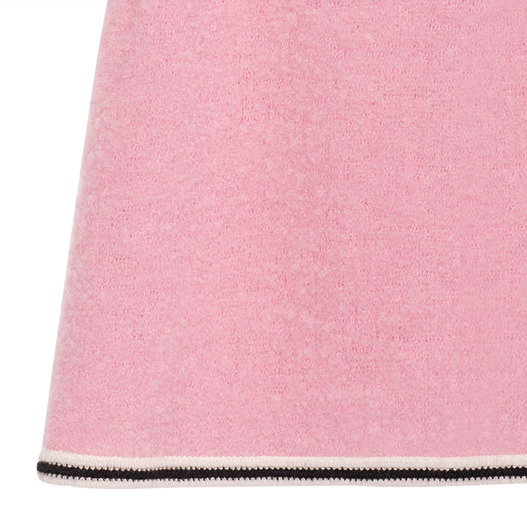 Details for (W) MIU MIU SS22 粉色纯色A字天鹅绒休闲半身裙女款。 MG1746-2E37