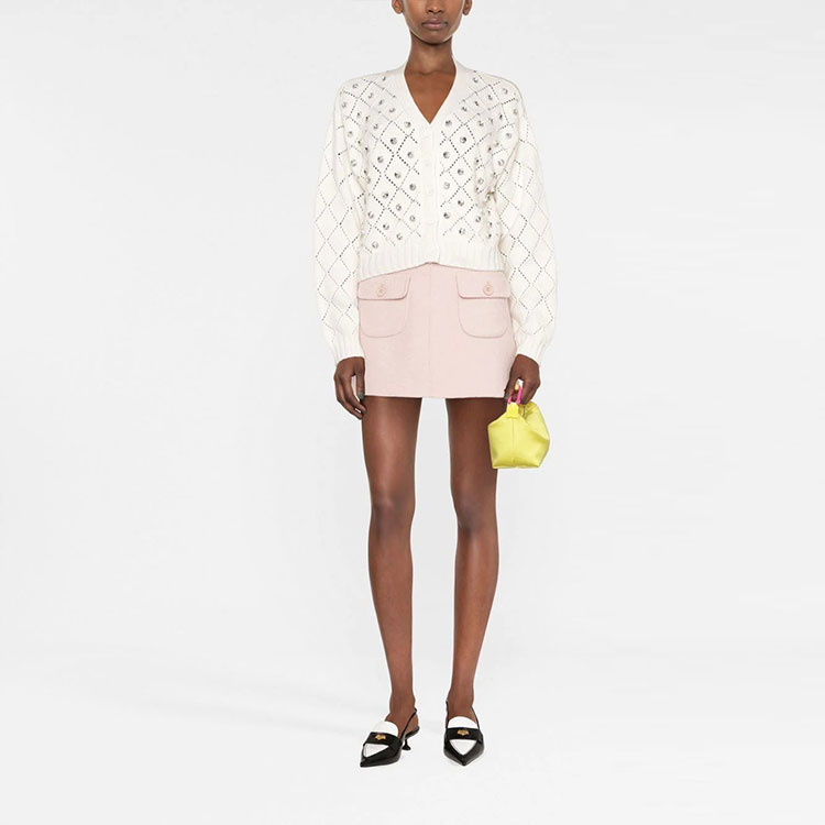 Lookbook (W) MIU MIU SS22 Kardi Putih V-Neck Lengan Panjang dengan Rhinestone MMF615-11B2-F0009