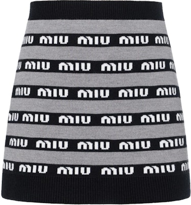 (W) MIU MIU 2023春夏黑色标志印花拼色休闲半身裙。 MMG458-1V8X-F0002-S-232 Buy (W) MIU MIU 2023春夏黑色标志印花拼色休闲半身裙。 MMG458-1V8X-F0002-S-232