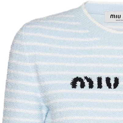 (W) MIU MIU 2023春夏蓝色条纹短款针织Logo上衣. MML707-119T-F0K2U Details for (W) MIU MIU 2023春夏蓝色条纹短款针织Logo上衣. MML707-119T-F0K2U