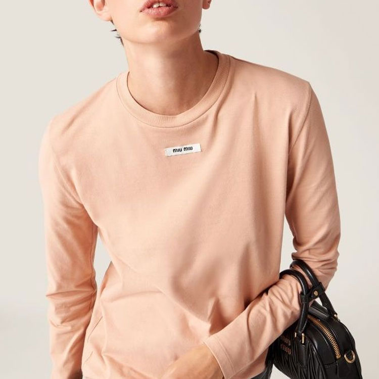Purchase (Women) MIU MIU SS23  Pink Logo Patch Crewneck Long Sleeve Oversized T-Shirt. MJL963-1YXU-F0236-S-232