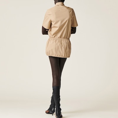 (W) MIU MIU SS23 Kemeja Logo Sulam Lengan Pendek Warna Kelabu Rope MK1779-10RG-F0065-S-232 Shop (W) MIU MIU SS23 Kemeja Logo Sulam Lengan Pendek Warna Kelabu Rope MK1779-10RG-F0065-S-232