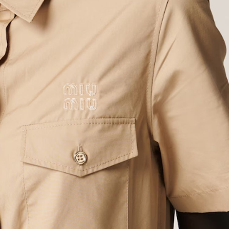 Details for (W) MIU MIU SS23 Kemeja Logo Sulam Lengan Pendek Warna Kelabu Rope MK1779-10RG-F0065-S-232