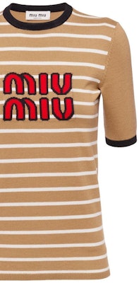 (W) MIU MIU SS23 ストライプ刺繍ニットプルオーバーTシャツ キャメルブラウン MML744-12KC-F0040 Sizing (W) MIU MIU SS23 ストライプ刺繍ニットプルオーバーTシャツ キャメルブラウン MML744-12KC-F0040