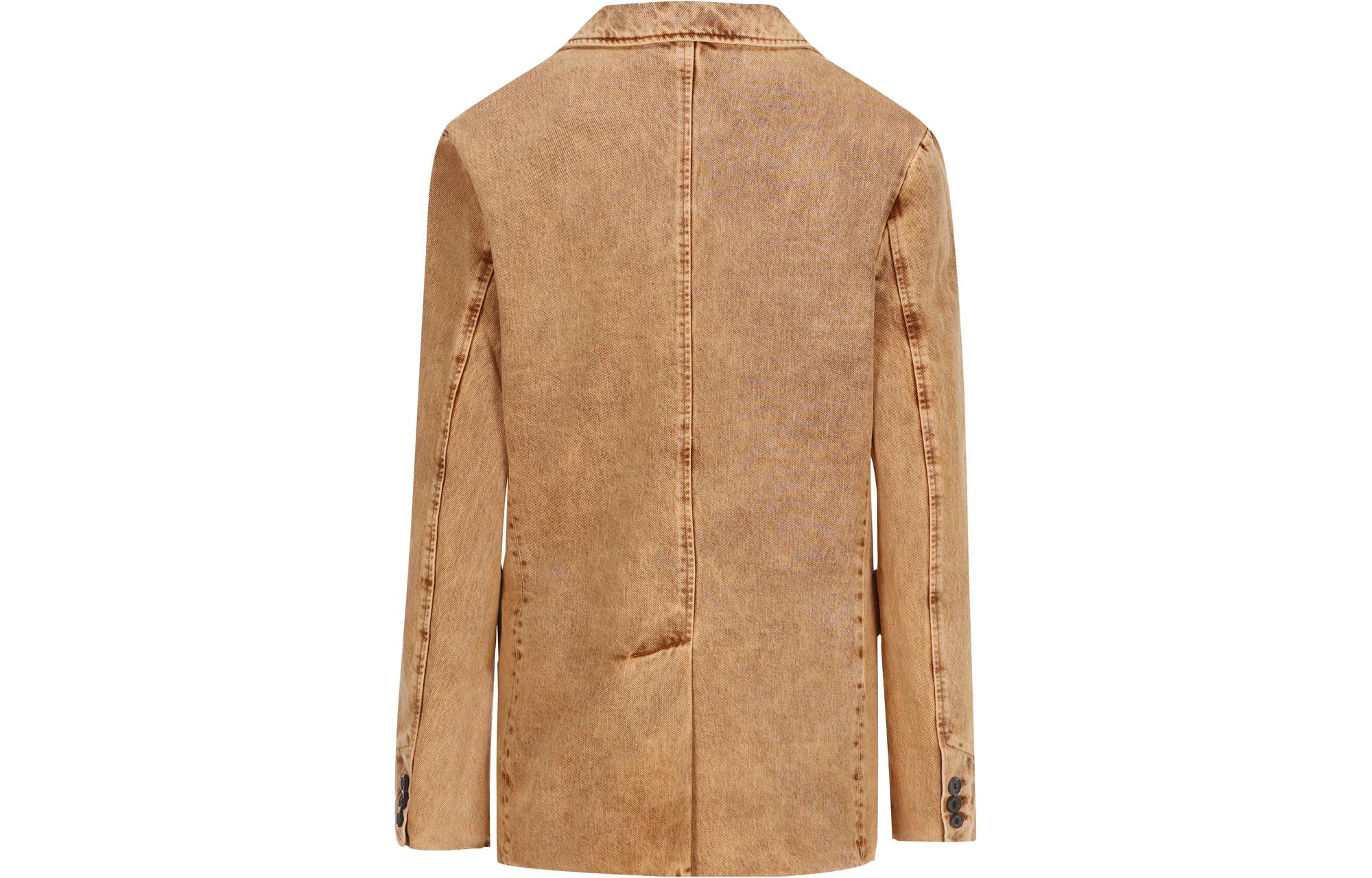 Lookbook (W) Chaqueta Vaquera MIU MIU SS23 para Mujer en Color Cognac. GWG126-121H-F0046