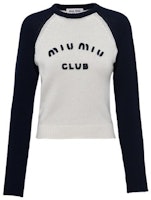 (Women) MIU MIU SS23 White Patchwork Letter Print Knit Cashmere Sweater for Women. MML693-119H-F0UB0 (Women) MIU MIU SS23 White Patchwork Letter Print Knit Cashmere Sweater for Women. MML693-119H-F0UB0
