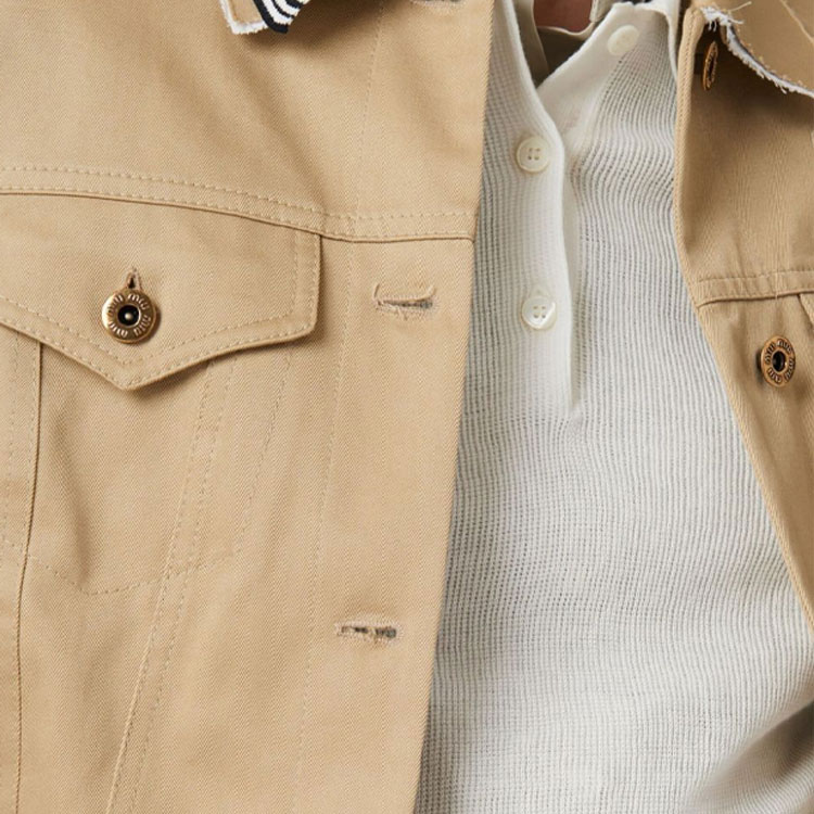 Details for (W) MIU MIU SS24 米色刺繡Logo扣式短版外套夹克. ML1056-1UPX-F0065-S-OOO