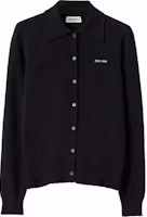 Order (W) MIU MIU SS24 黑色針織開衫,帶Logo提花與按扣設計。 MMF890-13S1-F0002-S-OOO