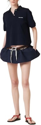 (W) MIU MIU SS24 Baju Polo Lengan Pendek Biru Bersulam Logo. MJN535-14RW-F0008-S-OOO Shop (W) MIU MIU SS24 Baju Polo Lengan Pendek Biru Bersulam Logo. MJN535-14RW-F0008-S-OOO