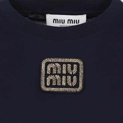 (W) MIU MIU SS24 蓝色短袖圆领字母T恤。 MJN483-14ER-F0124-S-232 Shop (W) MIU MIU SS24 蓝色短袖圆领字母T恤。 MJN483-14ER-F0124-S-232