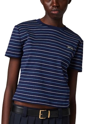 (W) MIU MIU SS24 Kaos Biru Motif Garis Logo Lengan Pendek Casual. MJN467-14EU-F0008-S-231 Details for (W) MIU MIU SS24 Kaos Biru Motif Garis Logo Lengan Pendek Casual. MJN467-14EU-F0008-S-231