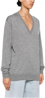 (W) MIU MIU SS24 灰色V领羊毛针织衫带logo刺绣 MML931-14VT-F0031-S-OOO Purchase (W) MIU MIU SS24 灰色V领羊毛针织衫带logo刺绣 MML931-14VT-F0031-S-OOO