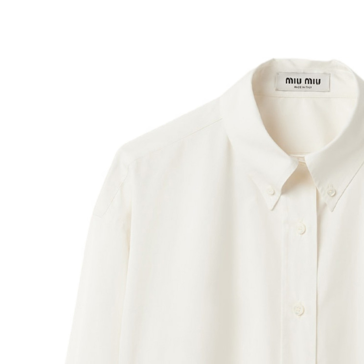 Details for (W) MIU MIU SS24 Baju Lengan Panjang Ivory dengan Logo Sulam dan Kolar Tajam MK1626-10RG-F0304-S-OOO