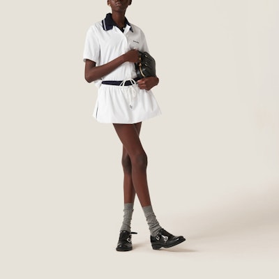 (W) MIU MIU SS24 白色Logo抽绳休闲半身裙。 MG2236-10RG-F0009-S-OOO Lookbook (W) MIU MIU SS24 白色Logo抽绳休闲半身裙。 MG2236-10RG-F0009-S-OOO
