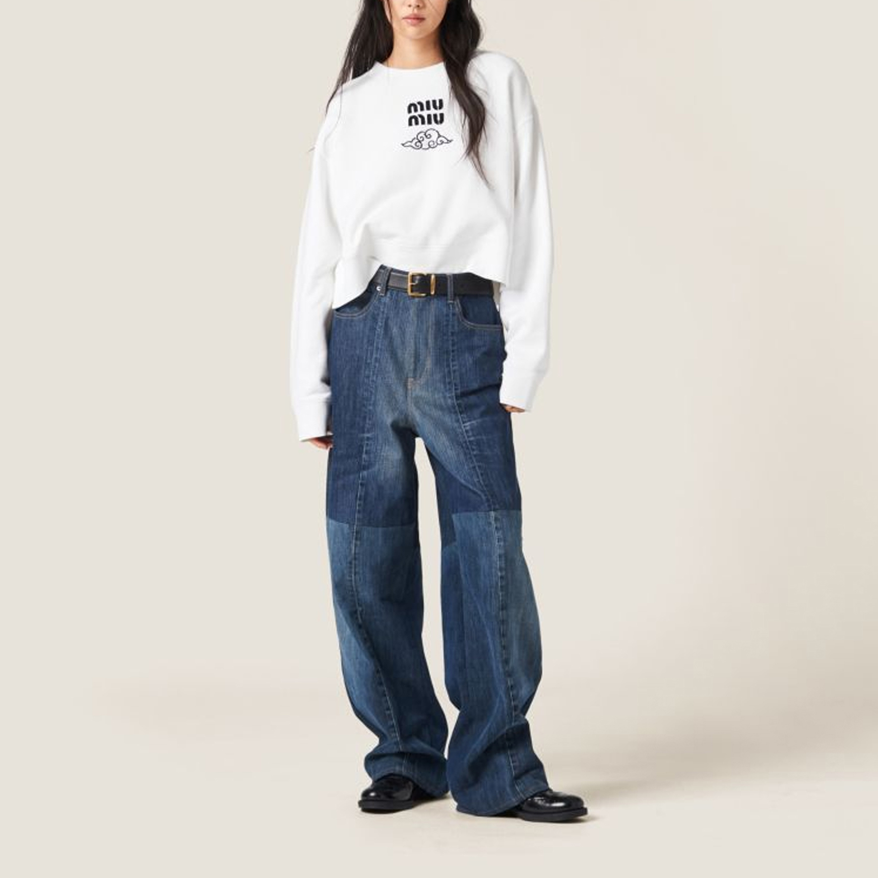 Lookbook (W) MIU MIU SS24 白色Logo印花短款长袖圆领卫衣 MJL002-14RK-F0009-S-OOO