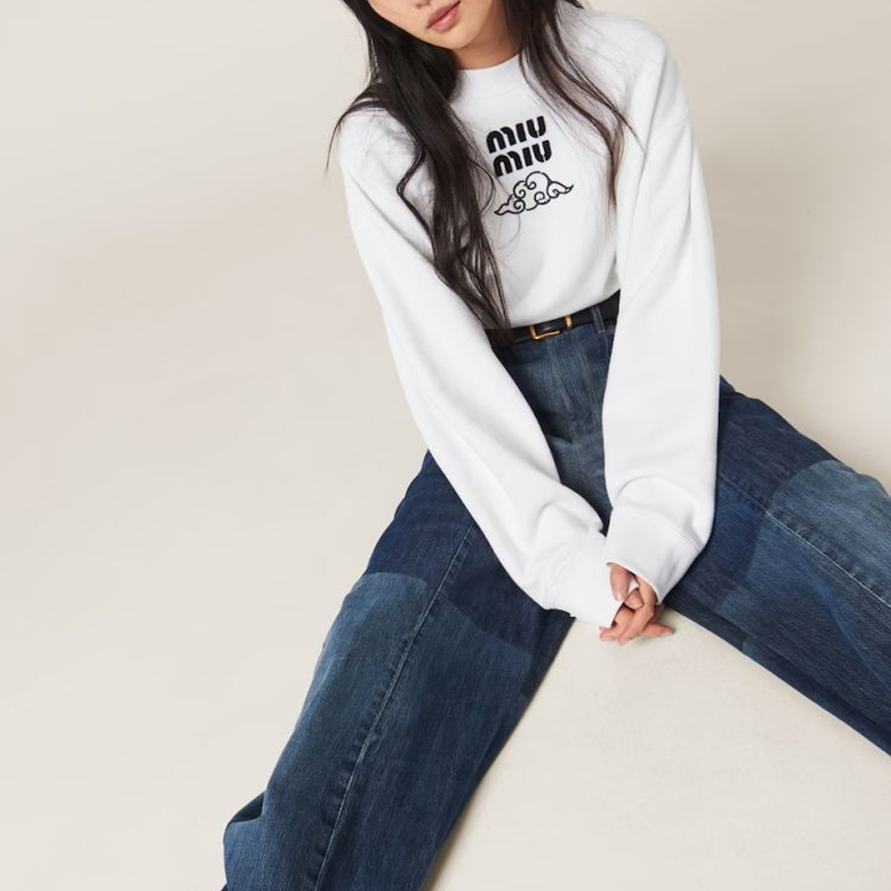 Purchase (W) MIU MIU SS24 白色Logo印花短款长袖圆领卫衣 MJL002-14RK-F0009-S-OOO