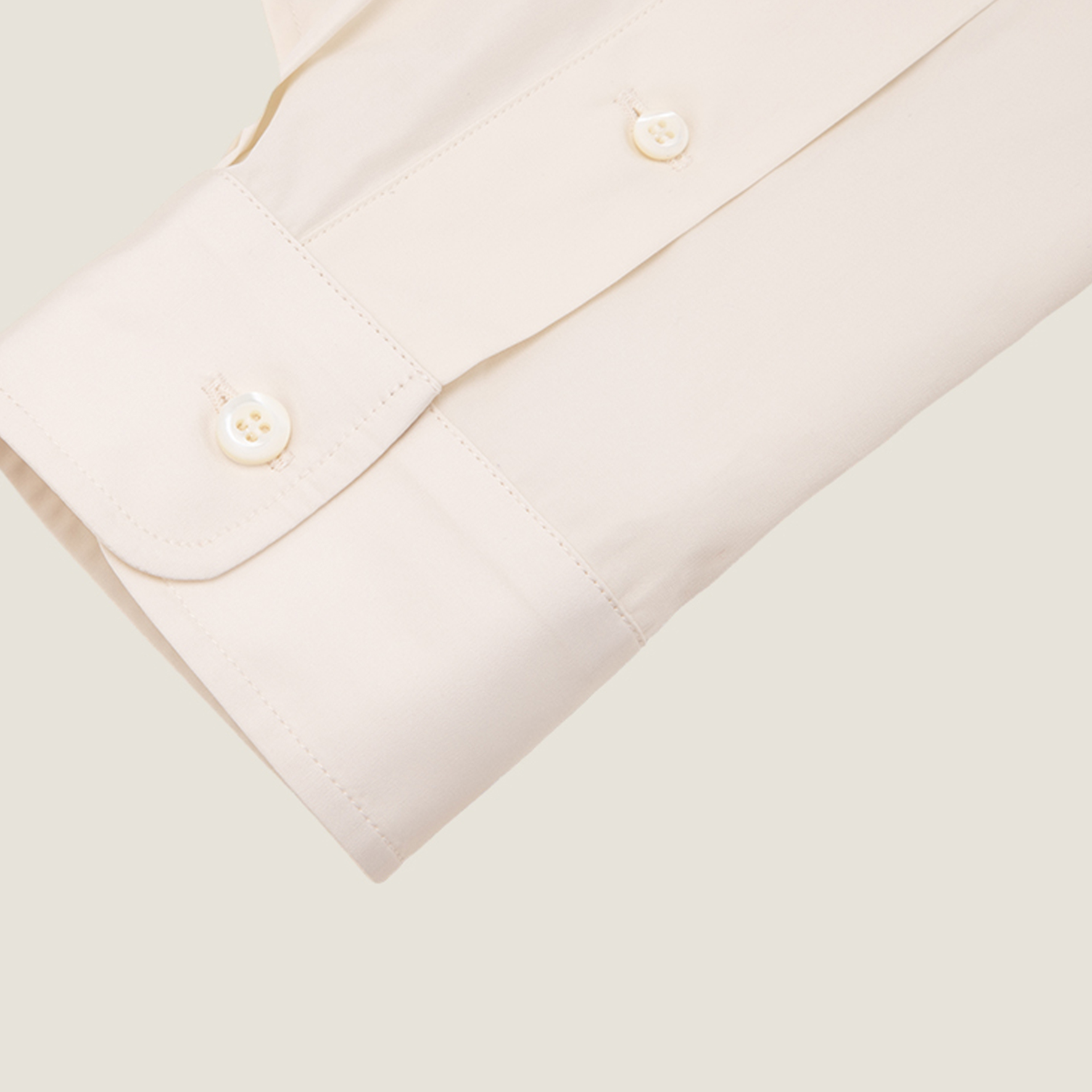 Shop (W) MIU MIU SS24 Kemeja Ivory Lengan Panjang Logo Sulam Butang. MK1694-10RG-F0304-S-OOO