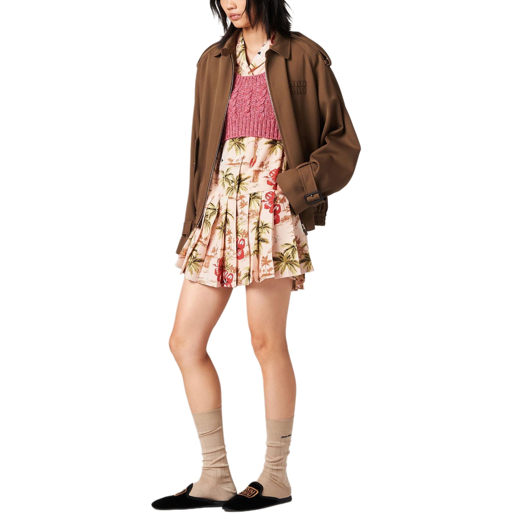 Lookbook (W) MIU MIU SS24 女士粉色针织无袖上衣带罗纹标志设计。 MMV141-1330-F0028-S-OOO