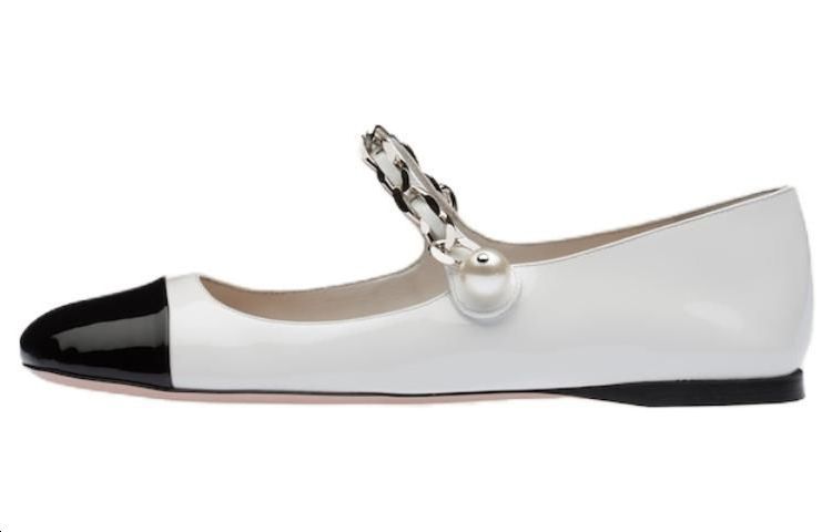 (Women) MIU MIU Valentine's Leather Slip-On Flats White/Black Casual Shoes 5F653D_ZHV_F0964_F_M005