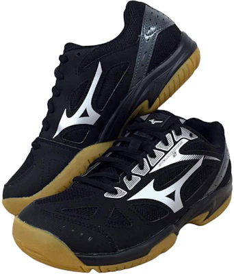 (W) Mizuno Cyclone Speed 2 ''Zwart Zilver''. V1GC198004 Lookbook (W) Mizuno Cyclone Speed 2 ''Zwart Zilver''. V1GC198004