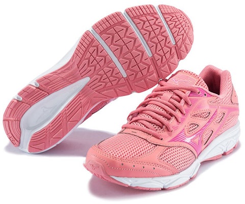 (W) Mizuno Spark 4 Merah K1GA190463 Lookbook (W) Mizuno Spark 4 Merah K1GA190463
