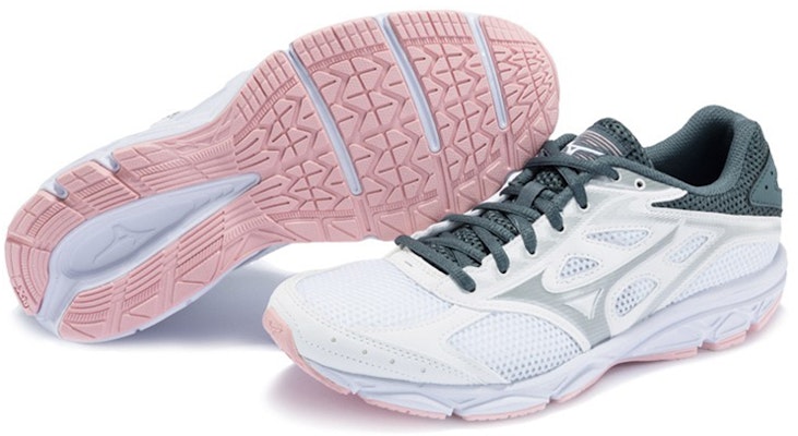 (W) Mizuno Spark 4 Putih/Hijau K1GA190403 Lookbook (W) Mizuno Spark 4 Putih/Hijau K1GA190403