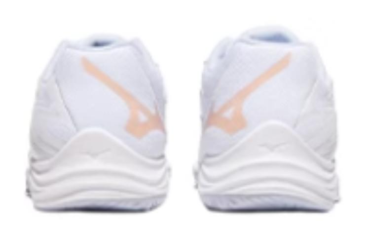 Lookbook (W) Mizuno Thunder Blade Z 'Putih Biru Navy Peony' V1GC237000