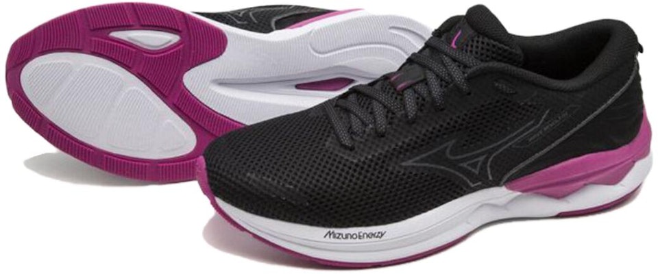 (W) Mizuno Wave Revolt 3 Wide 'Hitam Anggur' J1GD238521 Lookbook (W) Mizuno Wave Revolt 3 Wide 'Hitam Anggur' J1GD238521