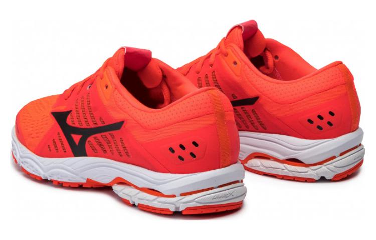 Lookbook (W) Mizuno Wave Stream Laufschuhe J1GD181910