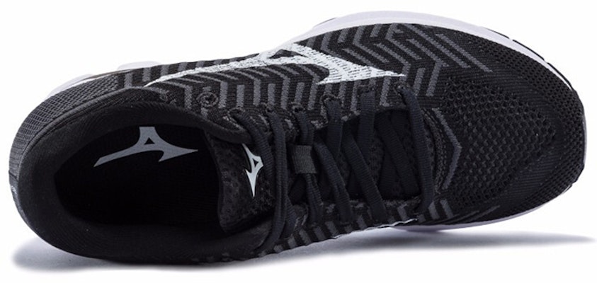 美津濃 Waveknit R1 女款 黑白 Lookbook 美津濃 Waveknit R1 女款 黑白