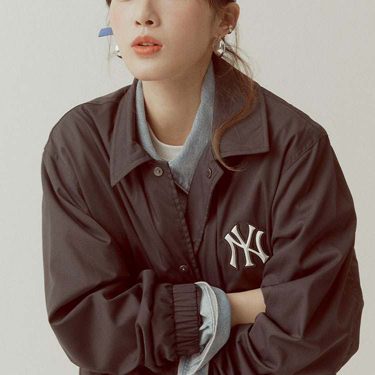 (Women) MLB Black Long Sleeve Coach Jacket Autumn Casual Style 31JPU2111-50L 圖 4