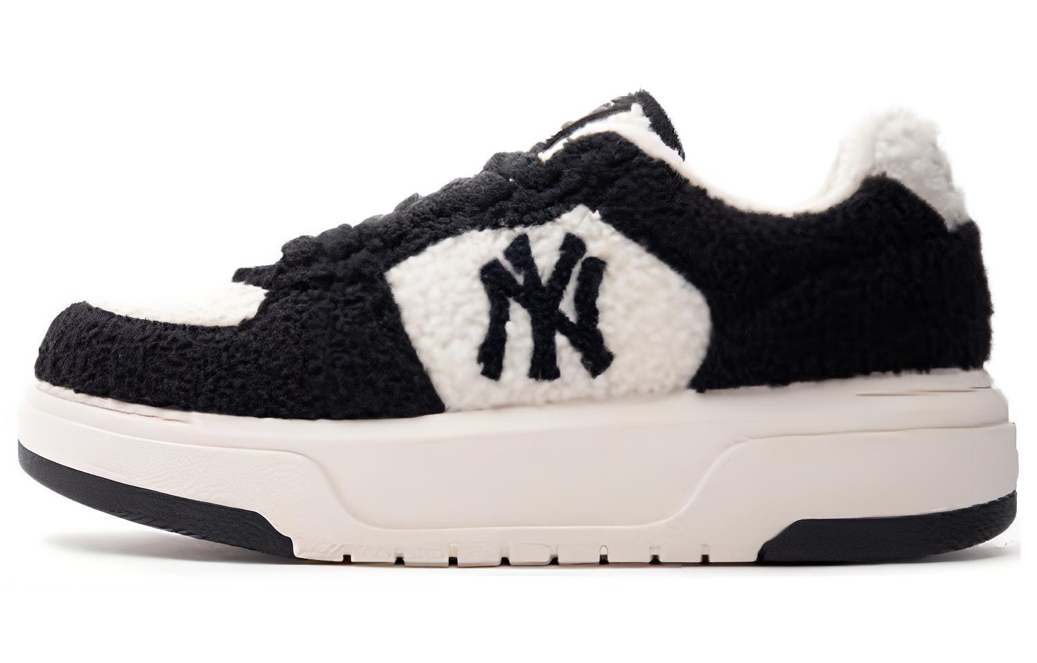 Buy (Women) MLB Classic Comfort Low 'Black and White' 3ASXCLF36-50BKS
