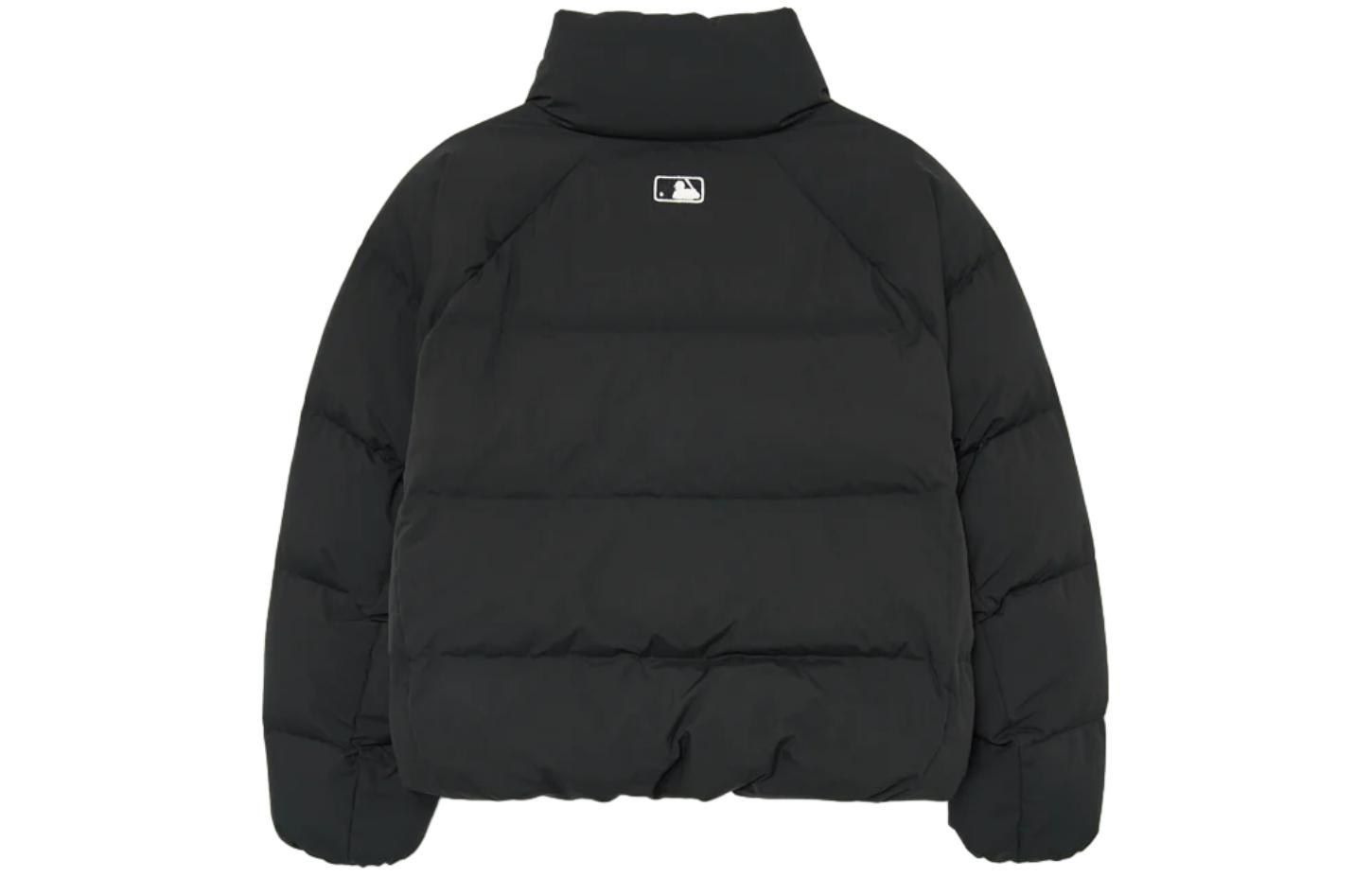 Lookbook (W) MLB FW23 黑色爱心标志长袖羽绒外套. 3FDJHO136-50BKS