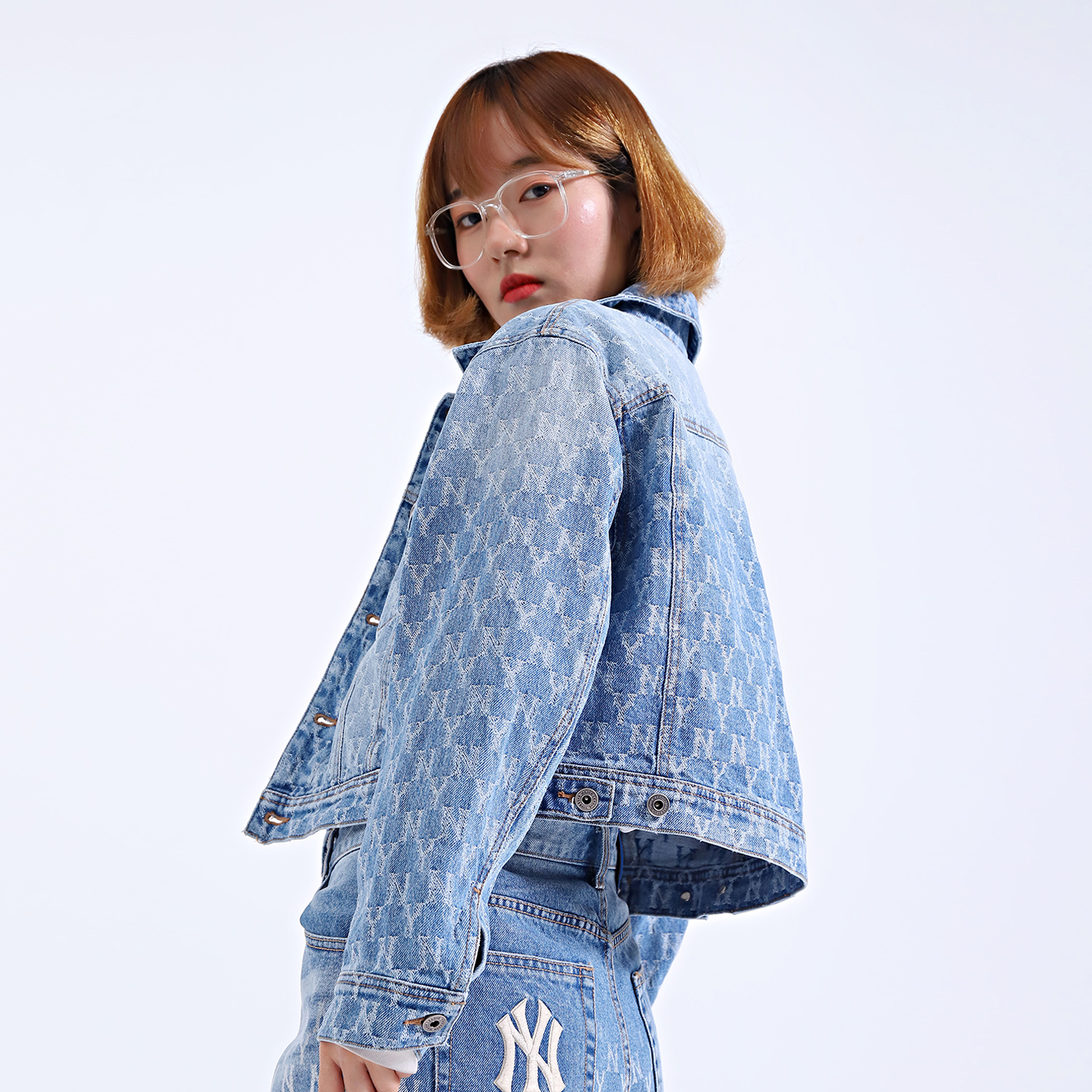 (Women) MLB Monogram Print Short Denim Jacket 31DKW2111-50U 圖 6