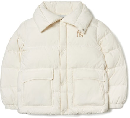 (Women) MLB New York Yankees Embroidered Logo Down Jacket Winter Ivory White. 3FDJW0216-50IVS Order (Women) MLB New York Yankees Embroidered Logo Down Jacket Winter Ivory White. 3FDJW0216-50IVS