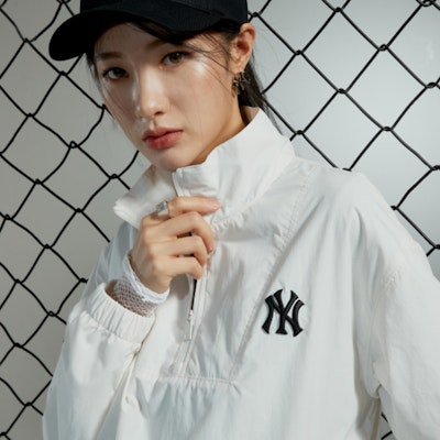 (W) MLB 紐約洋基半拉鍊夾克 奶白色 3FWJ20014-50IVS Details for (W) MLB 紐約洋基半拉鍊夾克 奶白色 3FWJ20014-50IVS