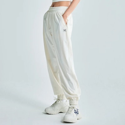 (Women) MLB New York Yankees Logo Print Jogger Pants Women White 3FWPB2034-50CRS Details for (Women) MLB New York Yankees Logo Print Jogger Pants Women White 3FWPB2034-50CRS