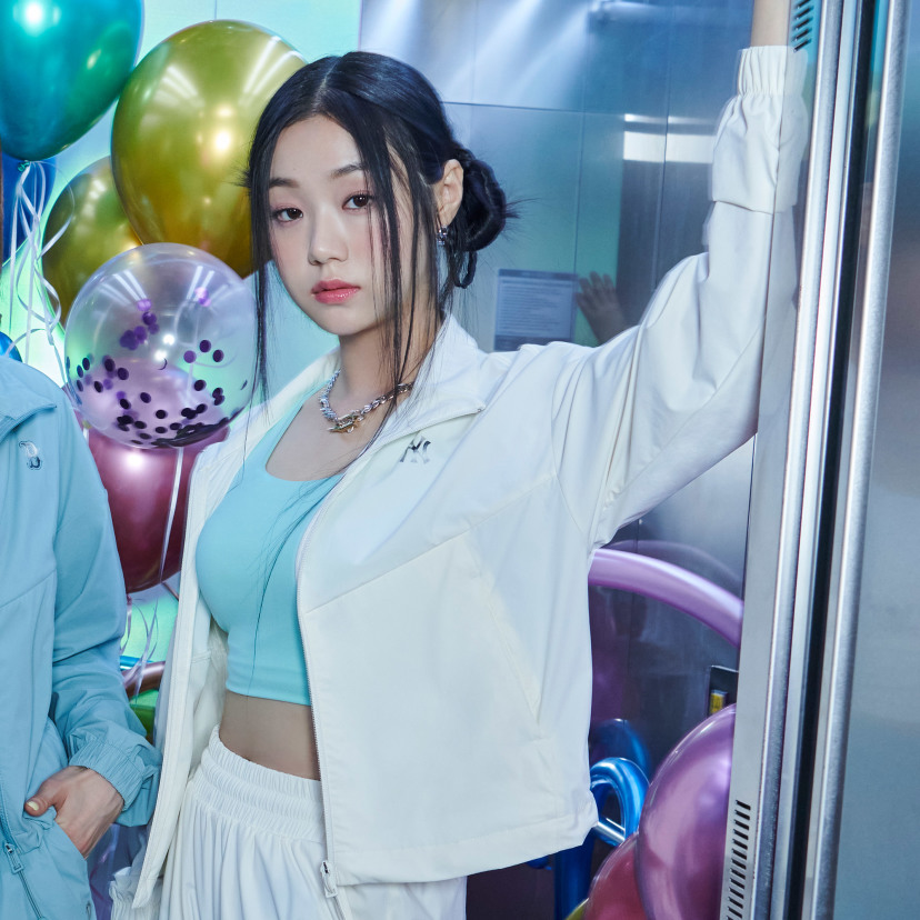 Cheap (Women) MLB White Casual Stand Collar Zip-Up Jacket 3FWJB2234-50CRS