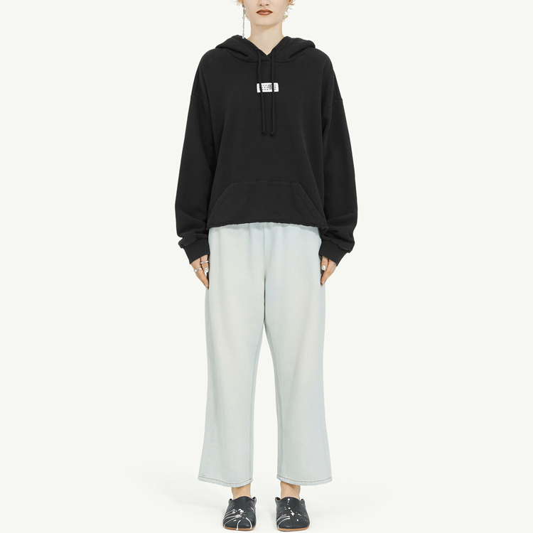 Lookbook (W) MM6 Maison Margiela 黑色不對稱下擺大Logo寬鬆連帽衫 S52GU0220S25537900