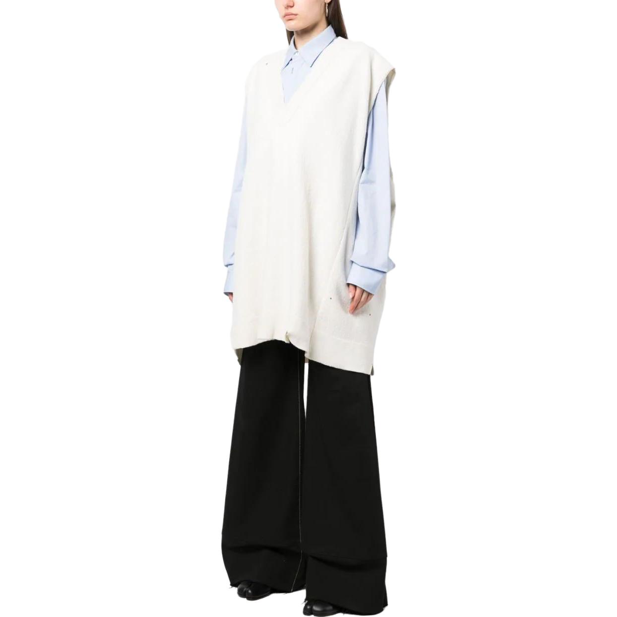 Lookbook (W) MM6 Maison Margiela Baju Rompi Sweater Tanpa Lengan V-Neck Longgar. S52DD0014S18284101