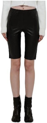 (W) MM6 Maison Margiela Celana Pendek Kulit High-Waist Hitam SS23 Style. S52MU0113STJ380-961 Order (W) MM6 Maison Margiela Celana Pendek Kulit High-Waist Hitam SS23 Style. S52MU0113STJ380-961