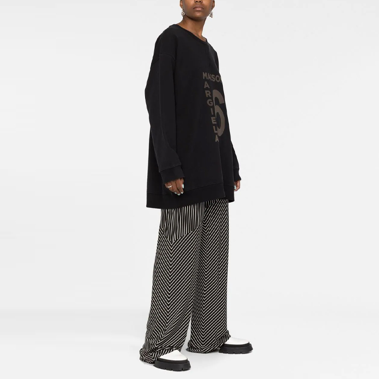 Purchase (W) MM6 메종 마르지엘라 FW22 알파뉴메릭 프린트 오버사이즈 스웻셔츠 여성 블랙 S52GU0175S25337-900