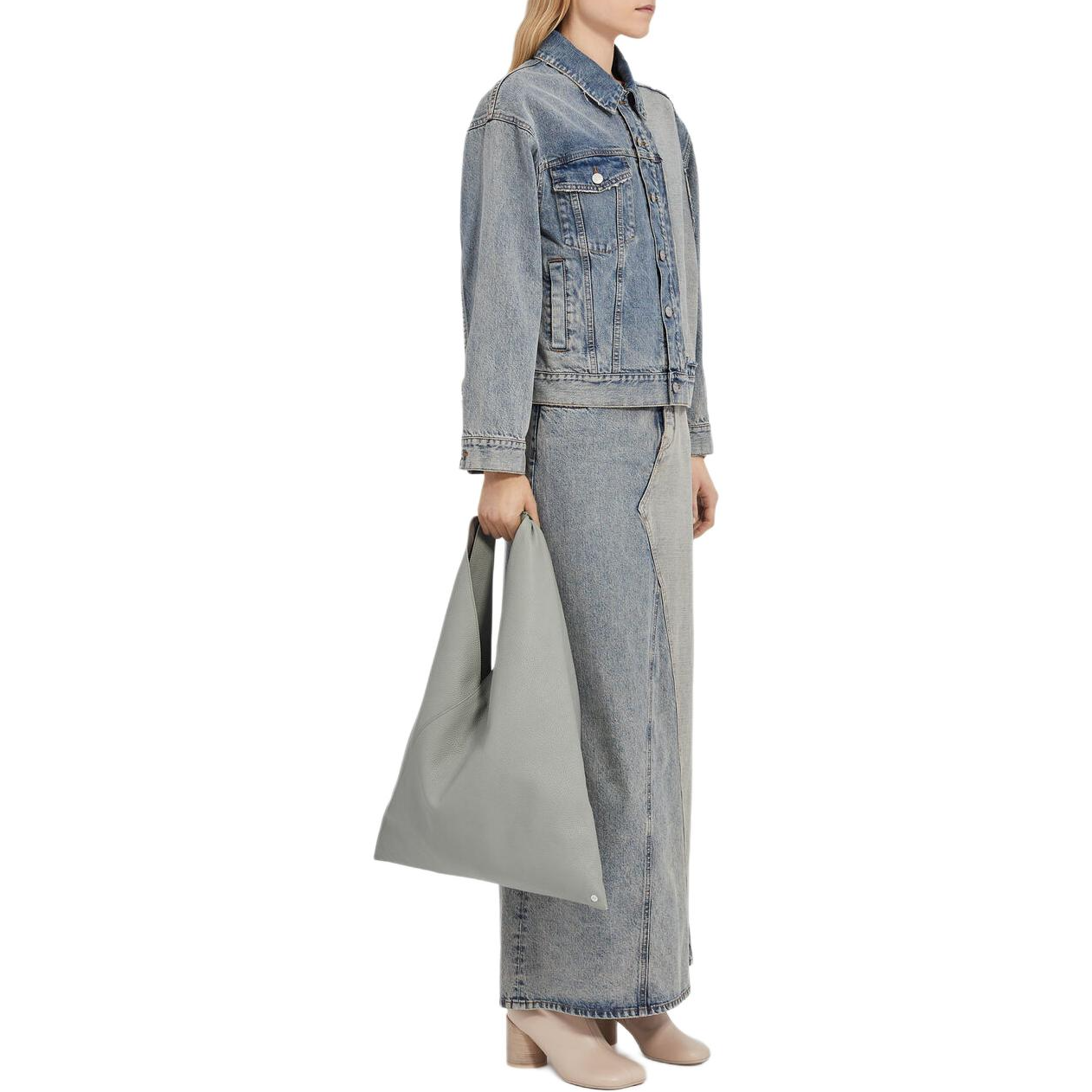 Purchase (Women) MM6 Maison Margiela FW24  Two-Tone High-Waist Denim Skirt Light Blue. S52MI0014S30844-962