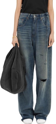 (W) MM6 Maison Margiela FW24 Celana Jeans Wide-Leg Zipper Denim Abu-abu Biru. S52LA0245M30017994 Shop (W) MM6 Maison Margiela FW24 Celana Jeans Wide-Leg Zipper Denim Abu-abu Biru. S52LA0245M30017994