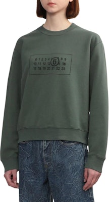 (W) MM6 메종 마르지엘라 FW24 그린 로고 프린트 오버사이즈 크루넥 스웻셔츠 여성. S52GU0232M25004727-GREEN Shop (W) MM6 메종 마르지엘라 FW24 그린 로고 프린트 오버사이즈 크루넥 스웻셔츠 여성. S52GU0232M25004727-GREEN