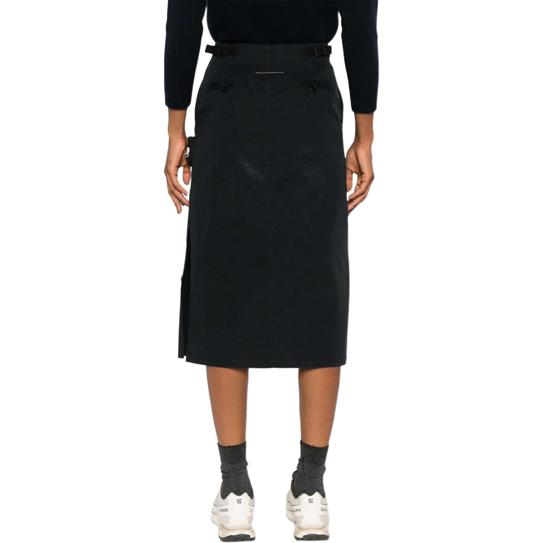 Shop (W) MM6 Maison Margiela SS24 Hitam Button-Up Midi Skirt Kasual Warna Solid. S52ME0017M35148-BLACK