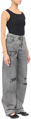 (W) MM6 Maison Margiela SS24 Jeans High-Waist Wide-Leg Distressed Wanita Abu-Abu. S52LA0241M35149-GRAY Purchase (W) MM6 Maison Margiela SS24 Jeans High-Waist Wide-Leg Distressed Wanita Abu-Abu. S52LA0241M35149-GRAY