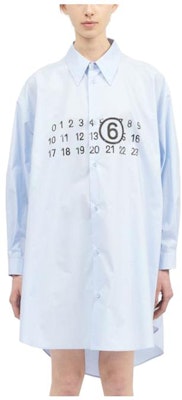 (W) MM6 Maison Margiela SS24 Baju Kurung Oversized Wanita Logo Minimal Biru Muda S52CT0780S47294479 Order (W) MM6 Maison Margiela SS24 Baju Kurung Oversized Wanita Logo Minimal Biru Muda S52CT0780S47294479