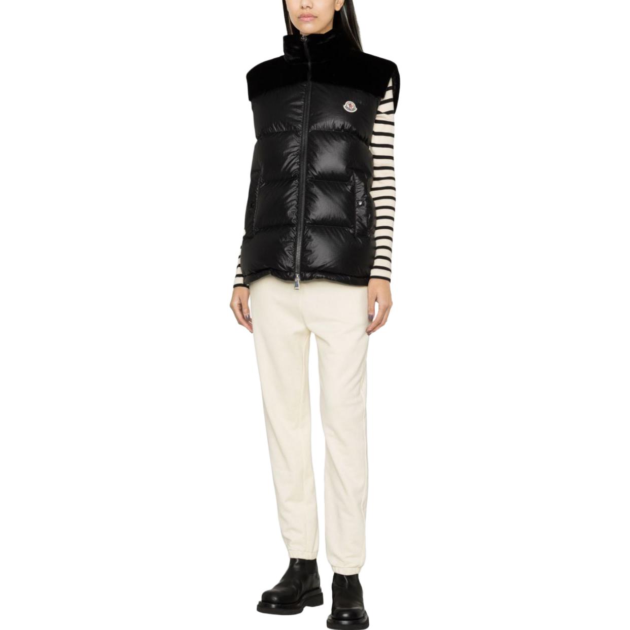 Lookbook (W) Moncler Rompi Hitam Appliqué Kerah Berdiri dengan Resleting I20931A000465972C